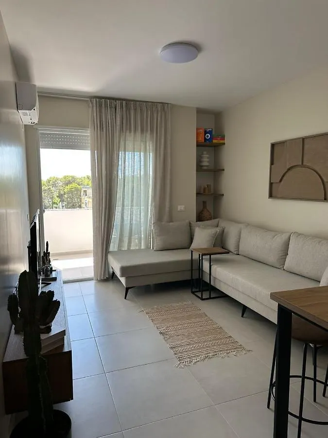 Suit Apartment Golem, Durres