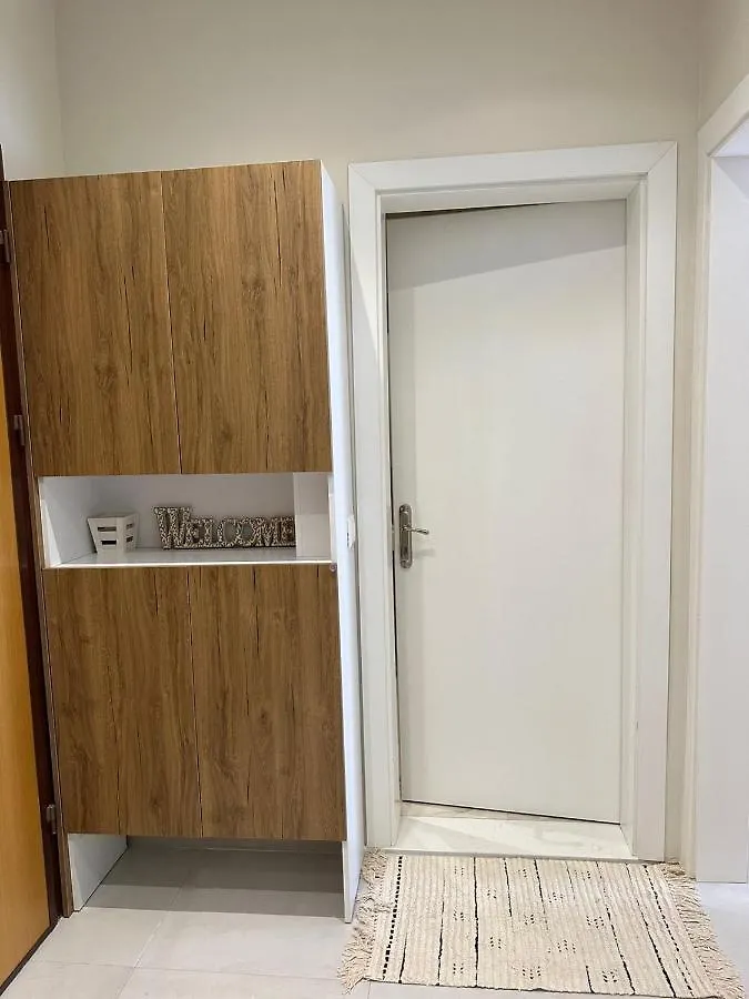 Suit Apartment Golem, Durres